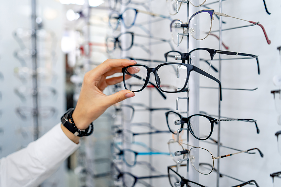 selecting glasses at the optical center at tennessee eye care